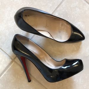 Black Louboutins. 40. Purchased frm TheRealReal.